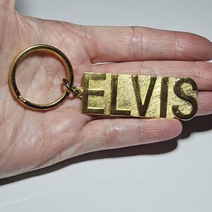E.P.E Pinnacle Design Gold Tone Metal ELVIS Keyring Keychain